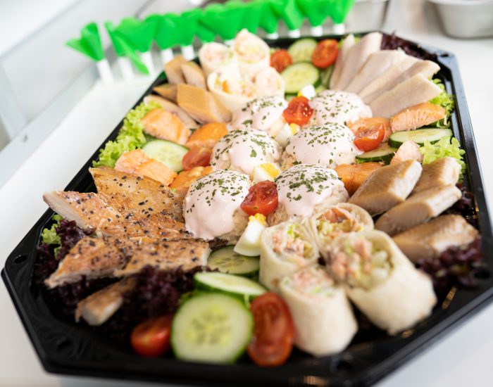 Zalmsalade met visassorti Zalmsalade met visassorti